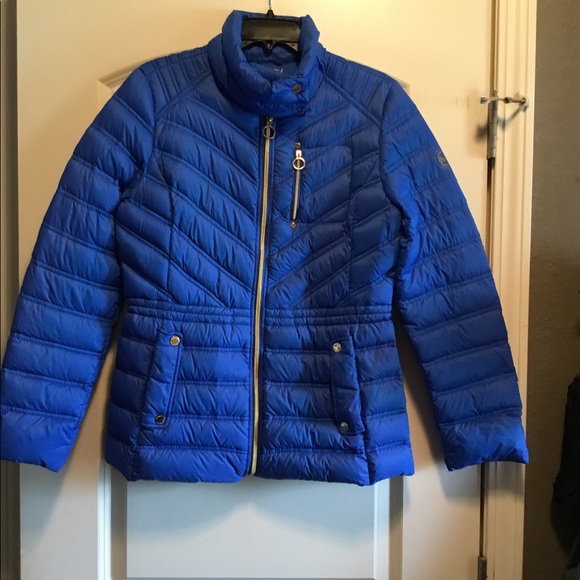 ๐HOST PICK 3/4 ๐Michael Kors๐ - Picture 3 of 8